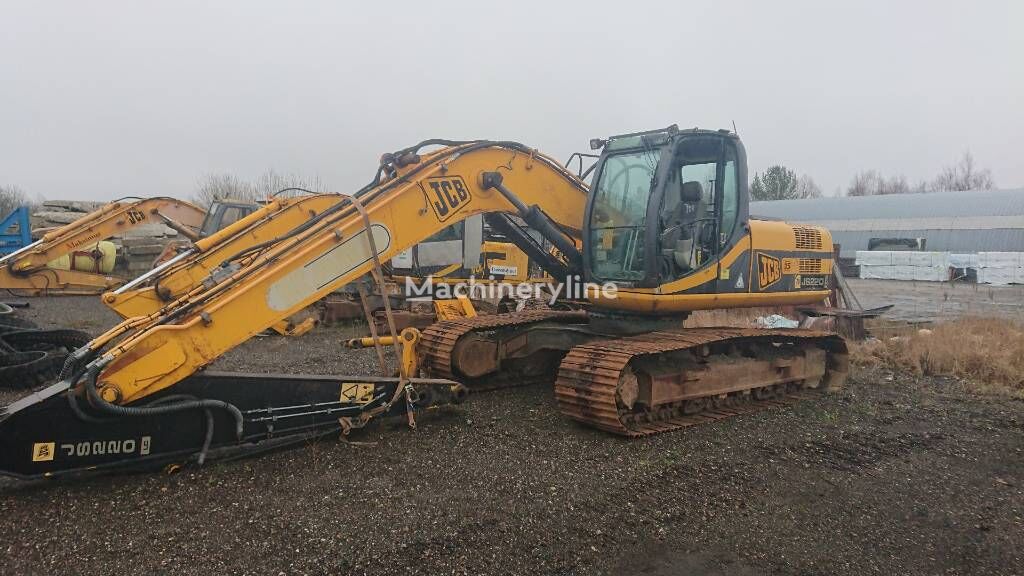 roomikekskavaator JCB JS 220 LC / For spearparts
