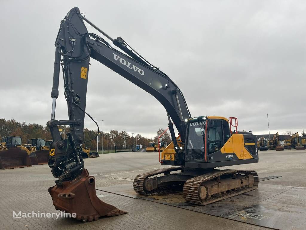 гусеничный экскаватор Volvo EC250EL