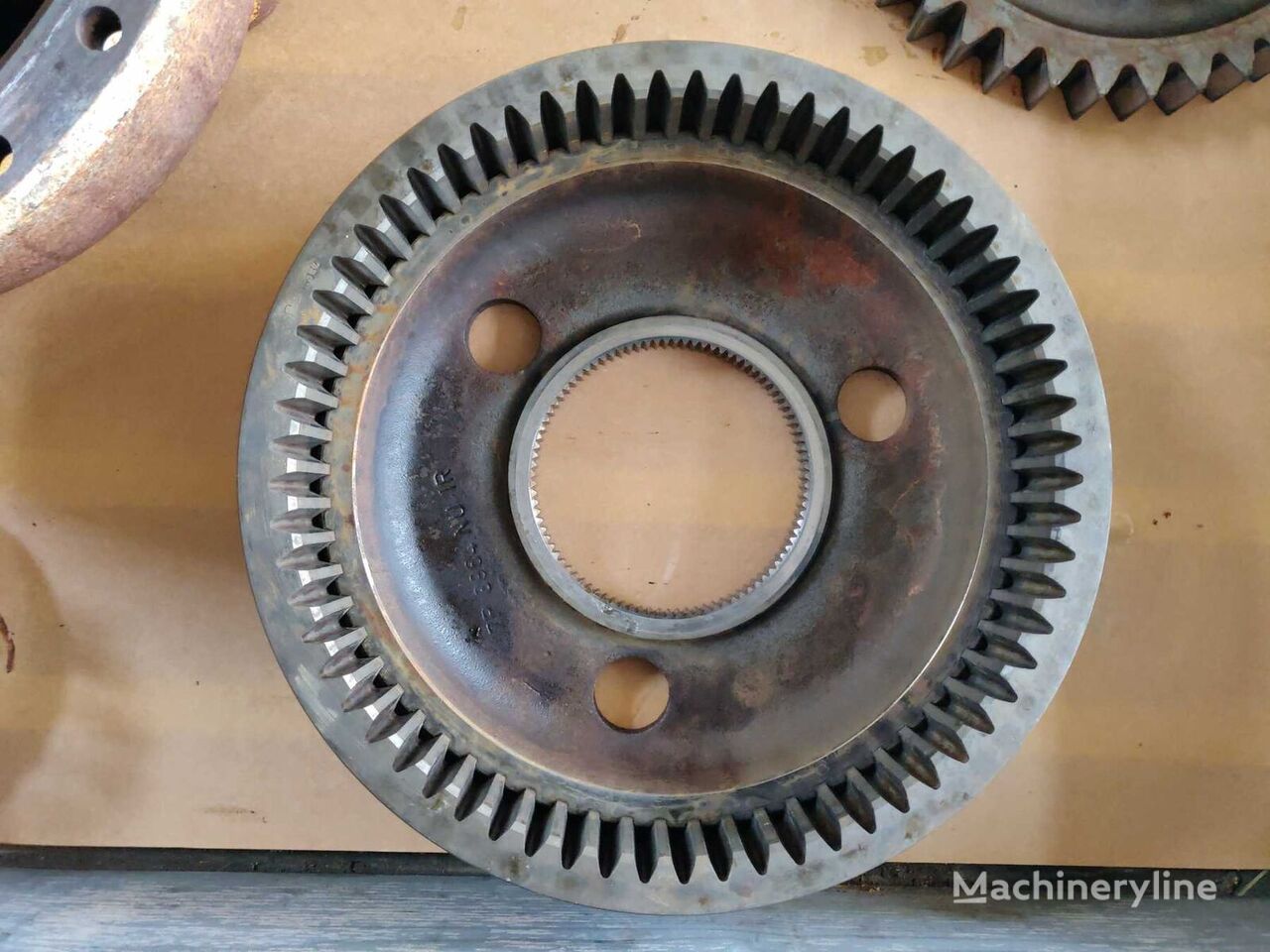 muu ülekande varuosa 65 TEETH GEAR RING COMPLETE WITH HUB 7P8965 7P8964 tüübi jaoks frontaallaaduri Caterpillar 943 03Y01472